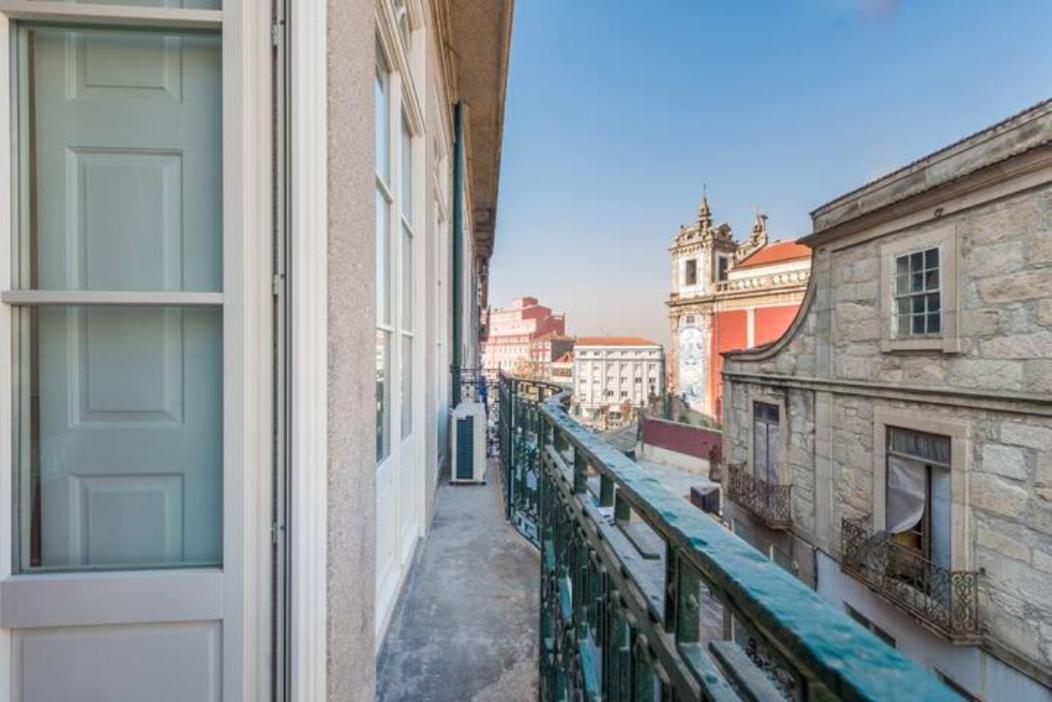 Апартаменты Guestready - Inside The Dots Порту Экстерьер фото